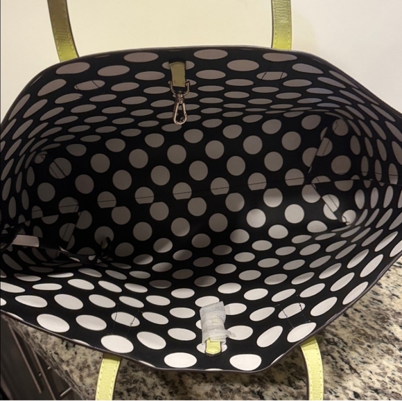 Kate Spade Lemon Molly Bikini Dot Pop Large Tote Bag New Without Tags - Picture 2 of 2